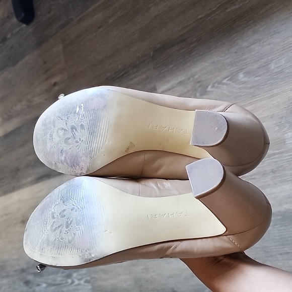 TAHARI SHOES - Picture 9 of 11